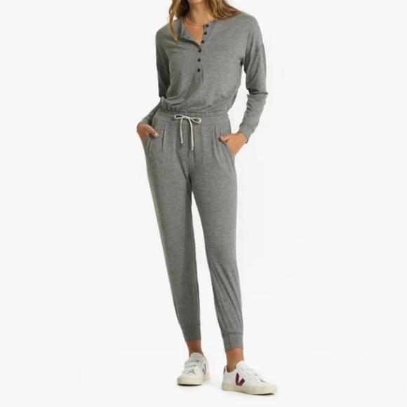 Vuori Womens Lux Henley Jumpsuit Heathered Gray - Size L - Picture 1 of 6